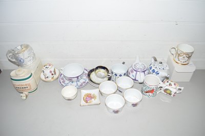 Lot 35 - Mixed Lot: Various assorted tea wares and...