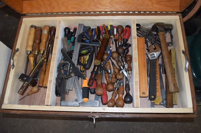 Lot 898 - Tool chest and contents