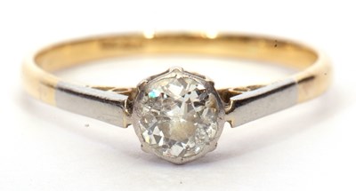 Lot 48 - Single stone diamond ring featuring a round...