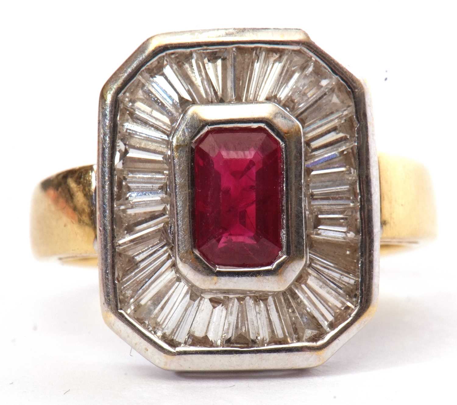 Lot 89 - Modern Art Deco style cocktail ring, the...