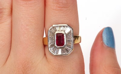 Lot 89 - Modern Art Deco style cocktail ring, the...