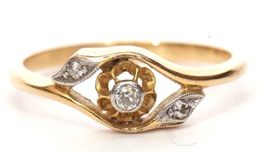 Lot 67 - Antique three stone diamond ring in cross over...