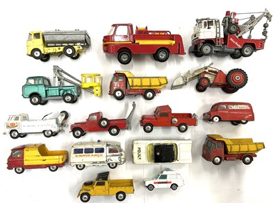 Lot 32 - A mixed lot of Corgi die-cast construction and...