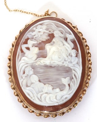 Lot 103 - Oval shell cameo brooch carved with mermaids...