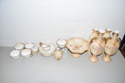 Lot 44 - Mixed lot of ceramics to include Fieldings,...