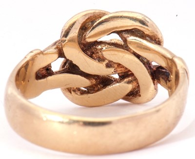 Lot 15 - 9ct gold knot ring of plain polished design, 6....