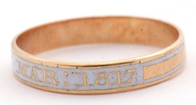 Lot 22 - Antique mourning ring, a high grade yellow...