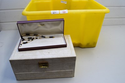 Lot 169 - LARGE MIXED LOT OF COSTUME JEWELLERY TOGETHER...