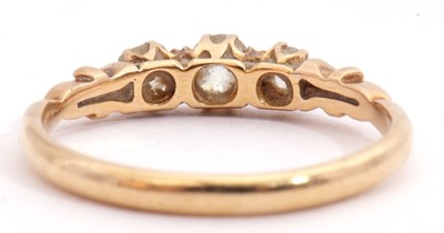 Lot 62 - Three stone diamond ring featuring three...