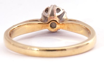 Lot 103 - 18ct gold single stone diamond ring, a round...