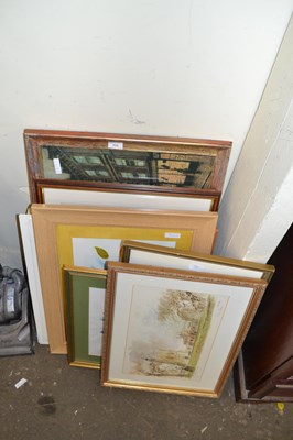 Lot 711 - Large mixed lot to include various pictures,...