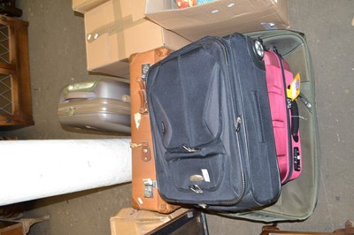 Lot 809 - Five various assorted suitcases
