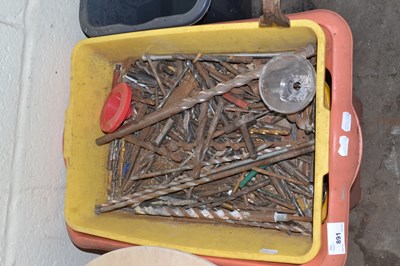 Lot 891 - Box of assorted tools