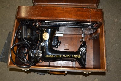 Lot 939 - Singer sewing machine
