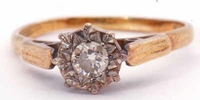 Lot 148 - 18ct gold single stone diamond ring featuring...