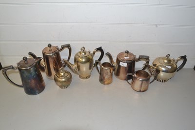 Lot 70 - Mixed Lot: Various silver plated teapots
