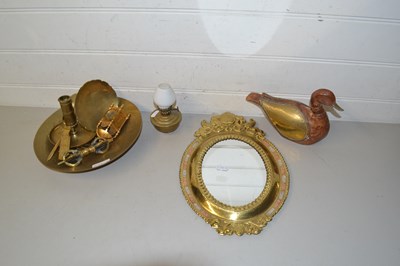Lot 71 - Mixed Lot: Various assorted brass wares, small...