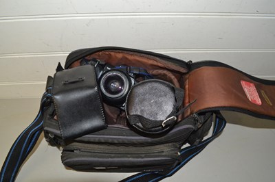 Lot 84 - Camera bag containing a Minolta 7000 camera...