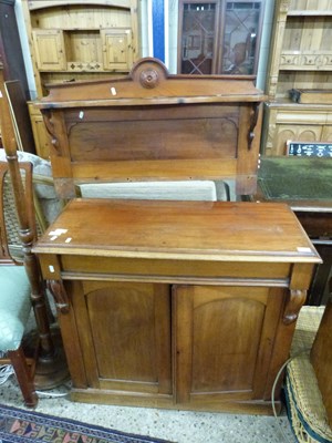 Lot 237 - Victorian mahogany chiffonier