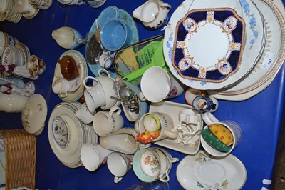 Lot 147 - Mixed Lot: Various assorted dinner wares, mugs,...