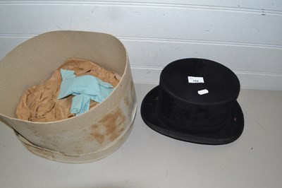 Lot 154 - Christys top hat