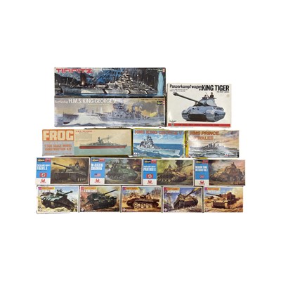 Lot 242 - A mixed lot of boxed plastic military vehicle...