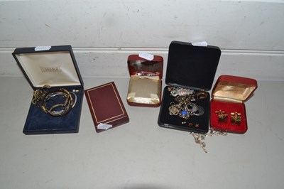 Lot 130 - Mixed Lot: Various assorted cufflinks, costume...