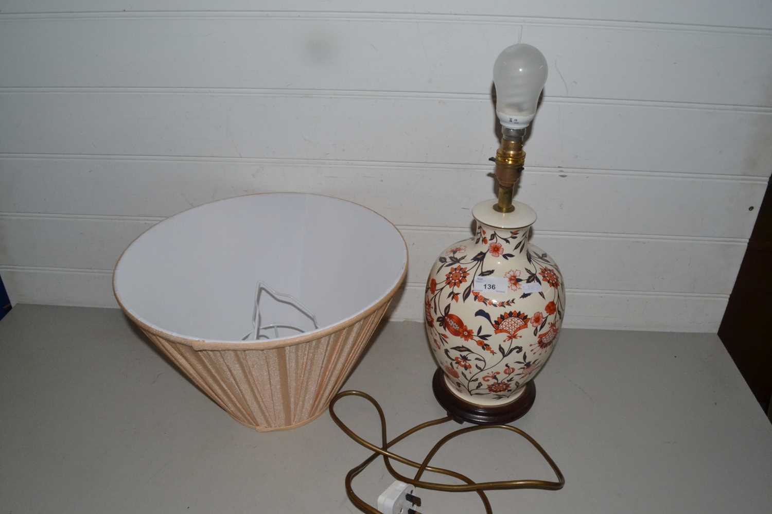 Lot 136 - Modern table lamp with shade