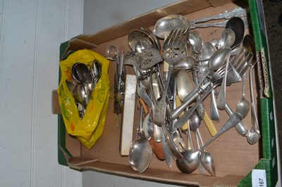 Lot 167 - Box of various assorted silver plated cutlery