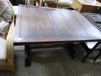 Lot 221 - Oak draw leaf dining table, 122cm wide