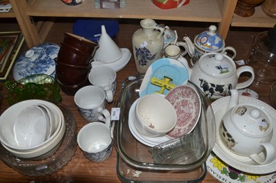 Lot 516 - Mixed Lot: Various teapots, kitchen wares etc