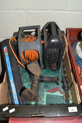 Lot 667 - One box of various garage clearance items to...