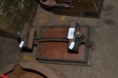 Lot 930 - Cast iron boot scraper