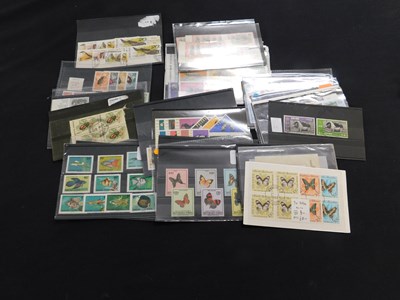 Lot 532 - Packet: Assorted mint and used modern world...