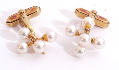 Lot 279 - Cased pair of 9ct gold and cultured pearl cuff...