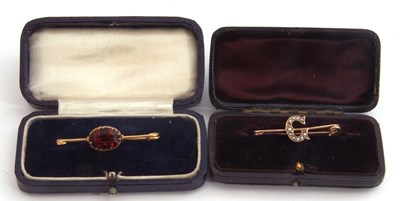 Lot 288 - Mixed Lot: antique cased pin brooch, the...