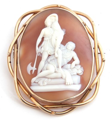 Lot 290 - Victorian large carved shell cameo brooch...