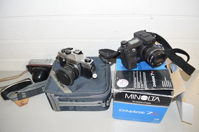 Lot 12 - Mixed Lot: Cameras comprising a Minolta 7HL, a...