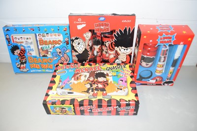 Lot 33 - Mixed Lot: Dennis the Menace and Beano items...