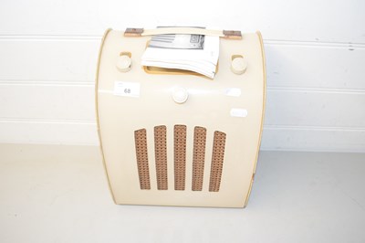 Lot 68 - Vintage Ever Ready model C radio