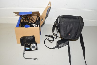 Lot 110 - Olympus FE280 digital camera together with a...