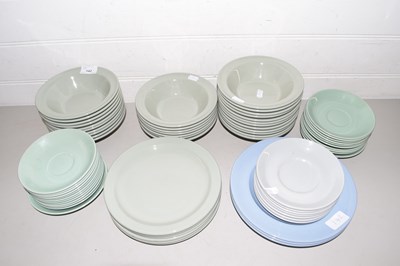 Lot 142 - Quantity of Dudson Bros table wares and others