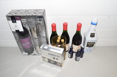 Lot 158 - Mixed Lot: Marks & Spencer mulled wine gift...
