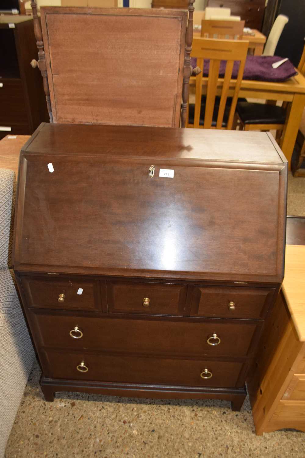 Lot 283 - Stag minstrel bureau