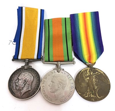 Lot 395 - Great War Royal Warwickshire Regt Medal Pair,...