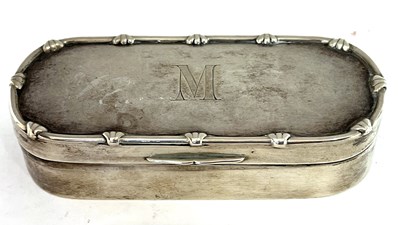 Lot 44 - Edwardian silver trinket box of shaped...