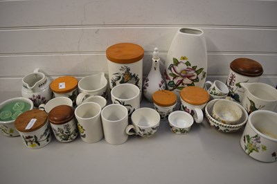 Lot 48 - MIXED LOT OF PORTMEIRION AND OTHER CERAMICS TO...
