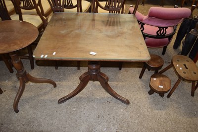 Lot 363 - 19th Century mahogany supper table with...