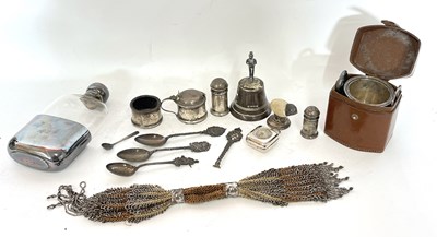 Lot 98 - Mixed lot to include a three piece silver...