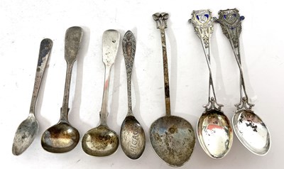 Lot 126 - Mixed lot to include an Art Nouveau silver...